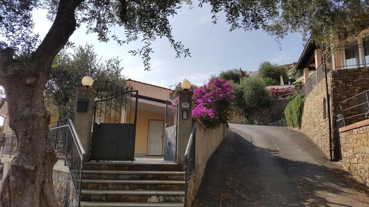 Villa Jone Diano Marina Eksteriør bilde